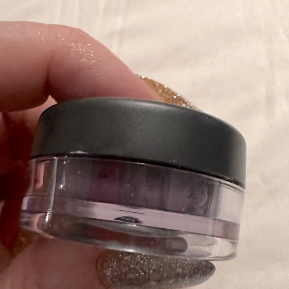 bareMinerals, MAY loose mineral eyeshadow, NWOB, RARE, .02 ounce - Picture 3 of 5